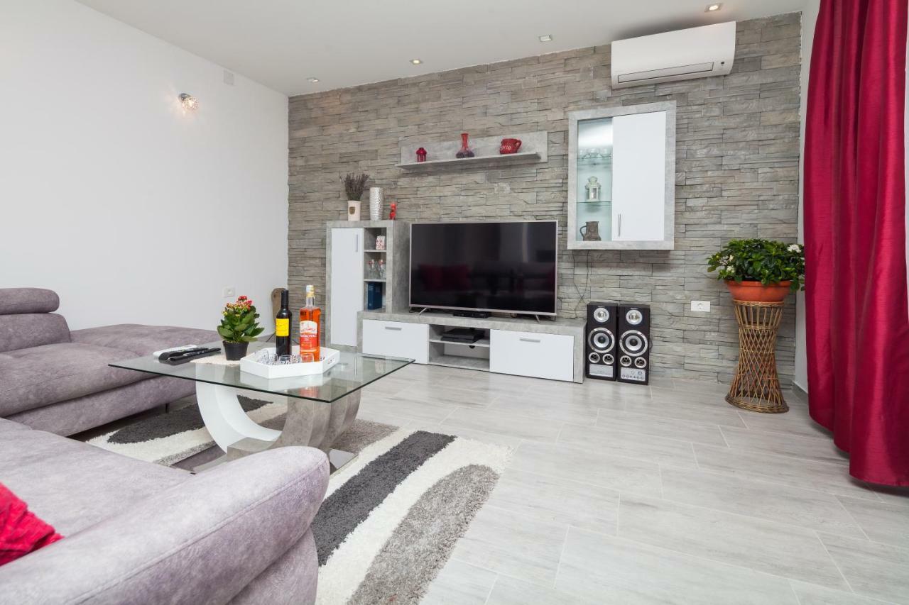 Apartmán New Brend App Matija Pinezici  Exteriér fotografie