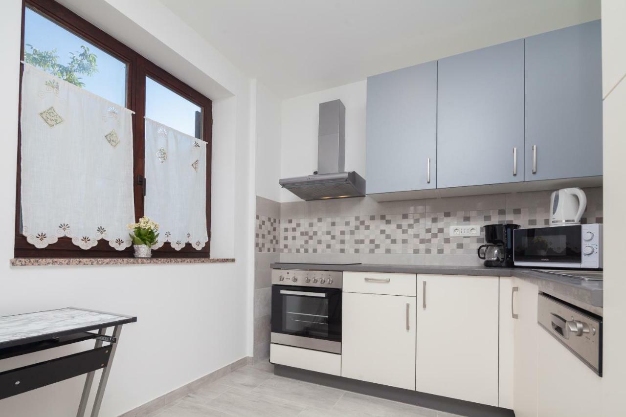 Apartmán New Brend App Matija Pinezici  Exteriér fotografie