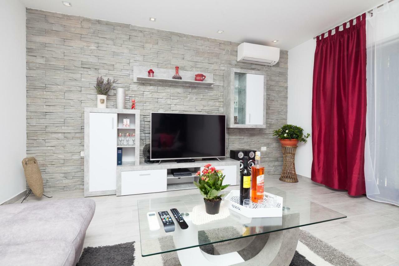 Apartmán New Brend App Matija Pinezici  Exteriér fotografie